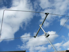 sal_electronics011003.jpg